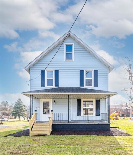 2219 Robbins Ave, Niles, OH 44446