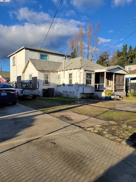 1233 87th Ave, Oakland, CA 94621