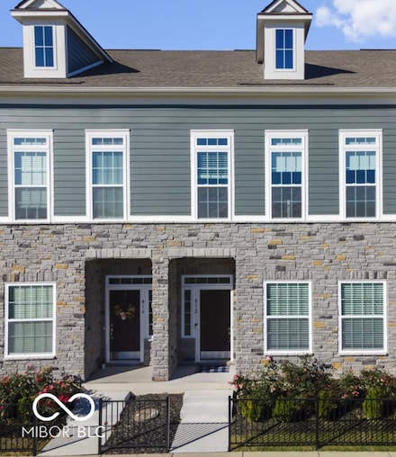 812 Kinzer Ave, Carmel, IN 46032