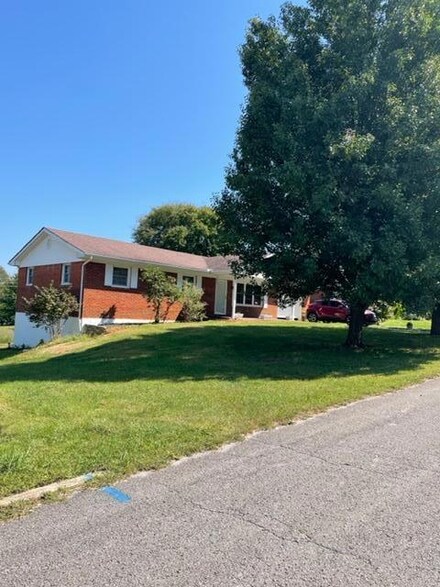 275 Happy Circle Dr, Somerset, KY 42501