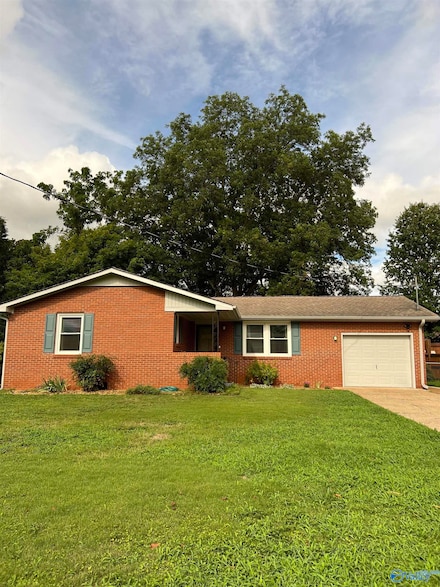 7807 Hilton Dr SW, Huntsville, AL 35802