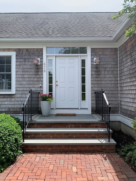 676 Elm St, South Dartmouth, MA 02748