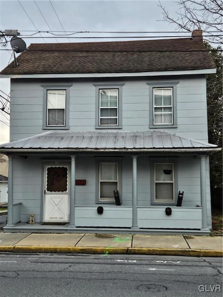 28 E Center St, Nazareth, PA 18064