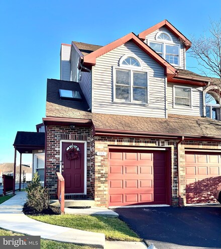 712 Chanticleer, Cherry Hill, NJ 08003