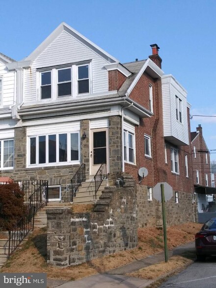 139 High St, Sharon Hill, PA 19079