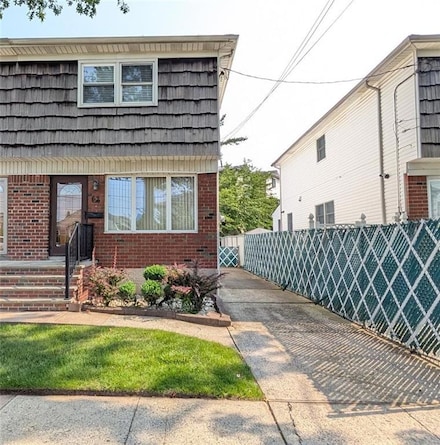 62 Columbus Ave, Staten Island, NY 10304