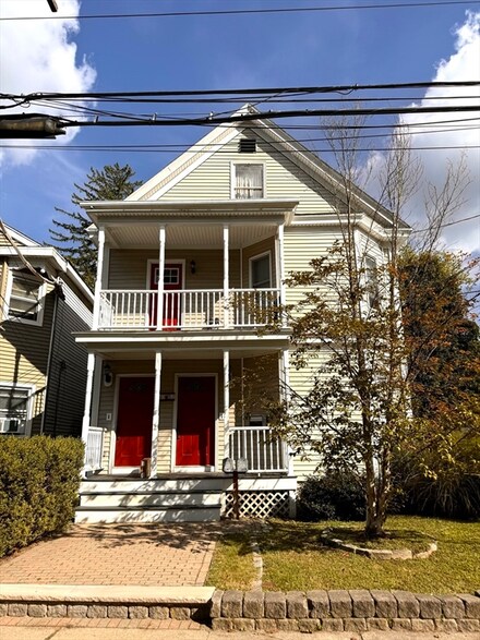 30-32 Wilson St, Billerica, MA 01821