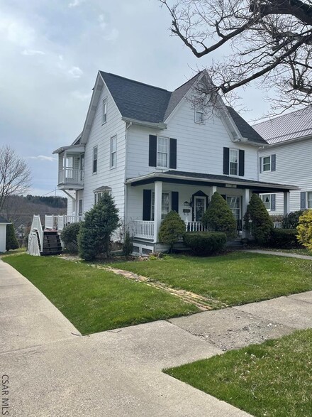 1206 Cambria Ave, Windber, PA 15963