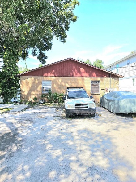 6309 S Roberts Ave, Tampa, FL 33616