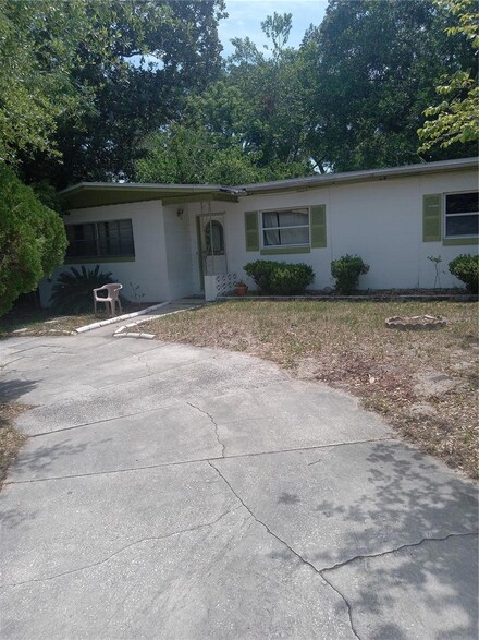 6413 N 48th St, Tampa, FL 33610
