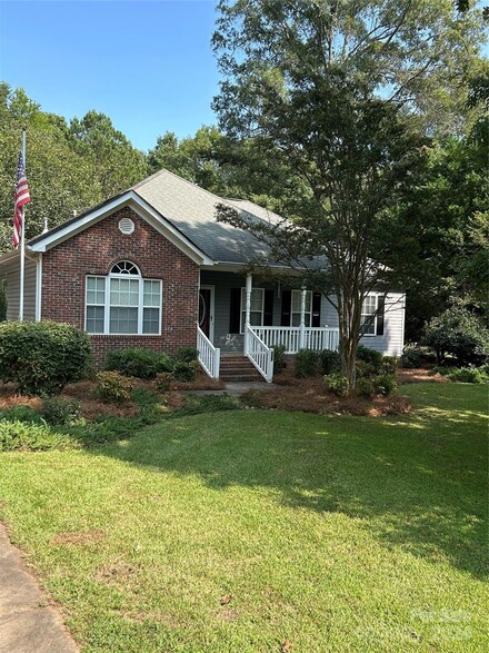 993 W Shiloh Unity Rd, Lancaster, SC 29720