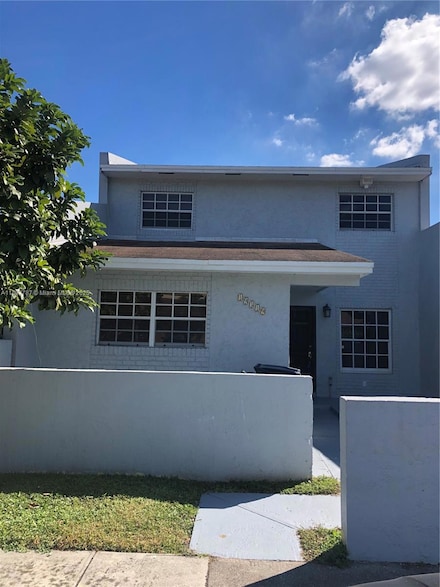 19319 NW 54th Ct, Miami Gardens, FL 33055