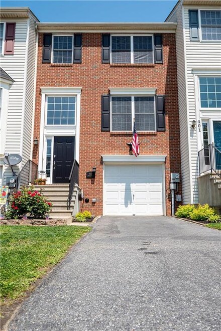 403 S Oak St, Freemansburg, PA 18017