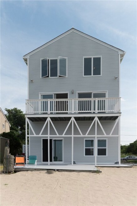 272 Shawomet Ave, Warwick, RI 02889