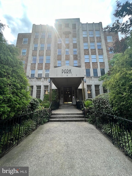 2440 16th St NW Unit 216, Washington, DC 20009