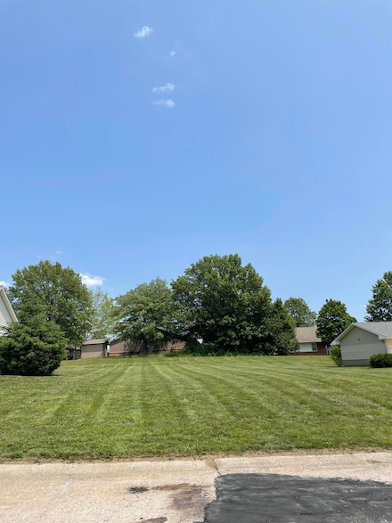 0 S Westport Dr Unit 1B 24-65, Marshall, MO 65340