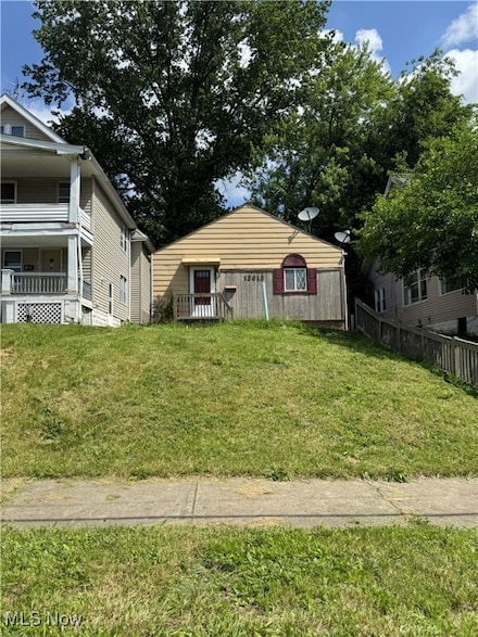 13613 Beachwood Ave, Cleveland, OH 44105