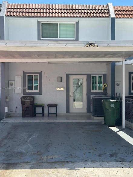 1840 W 73rd Place, Hialeah, FL 33014