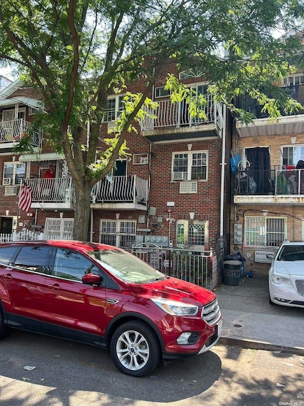 34-16 107 St, Corona, NY 11368