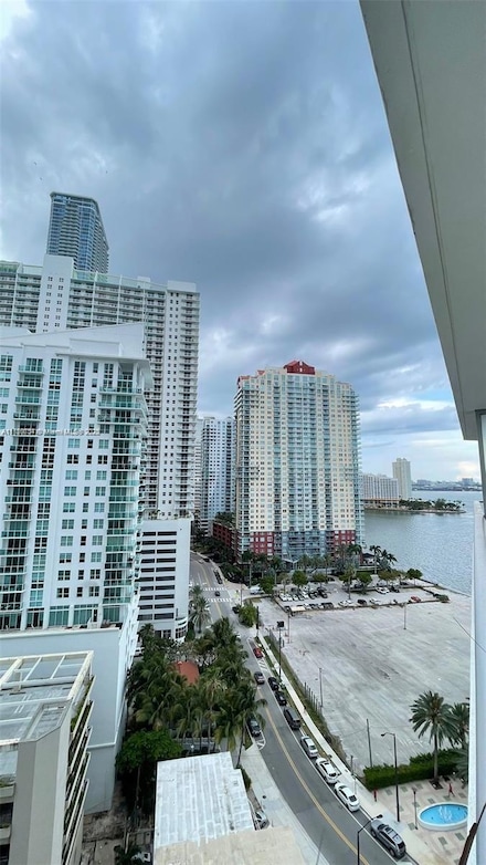 1300 Brickell Bay Dr Unit 1611, Miami, FL 33131