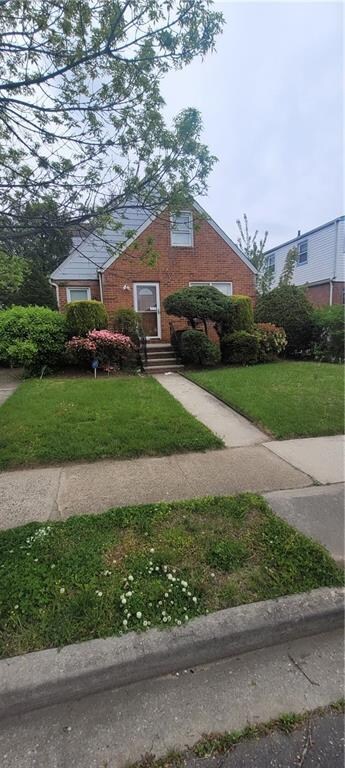 150 Heathcote Rd, Elmont, NY 11003