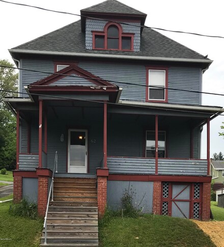 62 Louisa St, Montgomery, PA 17752