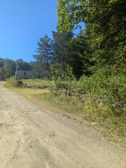 481 Old Greene Rd, Lewiston, ME 04240
