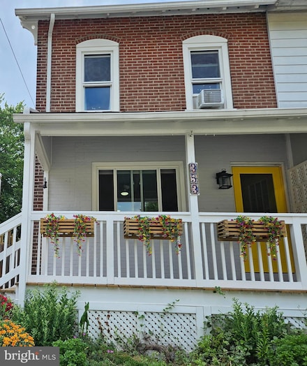 353 Jefferson Ave, Downingtown, PA 19335