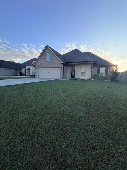 210 Hidden Cypress Dr, Belle Chasse, LA 70037