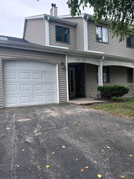 1214 Saratoga Ln, Chesterton, IN 46304