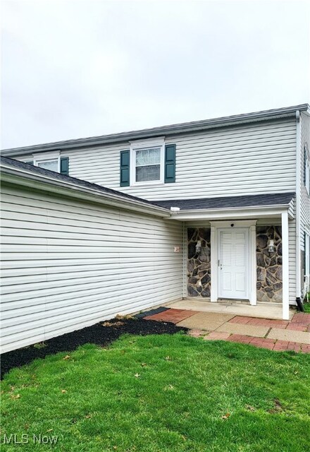 150 Canterbury Ln Unit D31, Medina, OH 44256