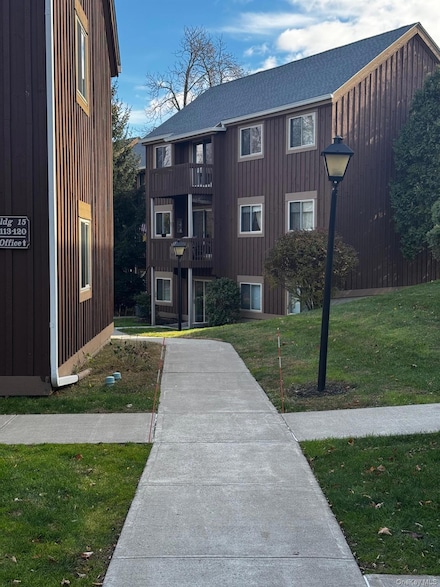 129 Sterling St, Beacon, NY 12508