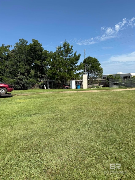 14245 County Road 83 Unit B, Elberta, AL 36530