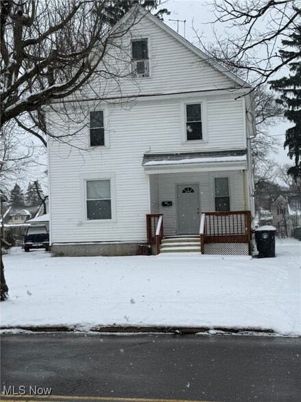 778 N Howard St, Akron, OH 44310