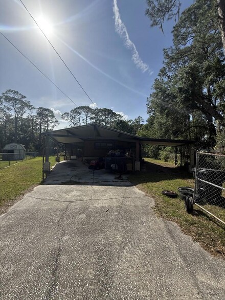 2693 State Park Rd, Lakeland, FL 33805