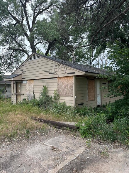 743 N Minneapolis Ave, Wichita, KS 67214