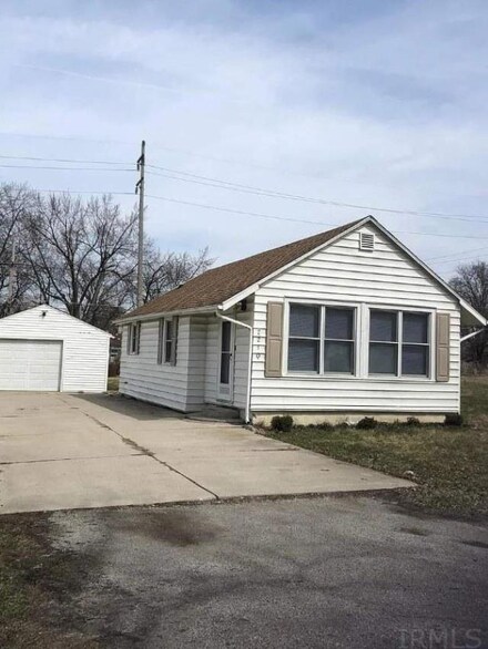 2210 24th Ave, Fort Wayne, IN 46802