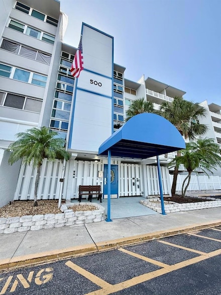 500 Treasure Island Causeway Unit 402, Treasure Island, FL 33706