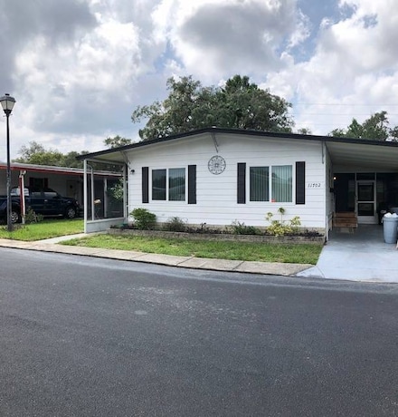11702 Turks Dr, New Port Richey, FL 34654