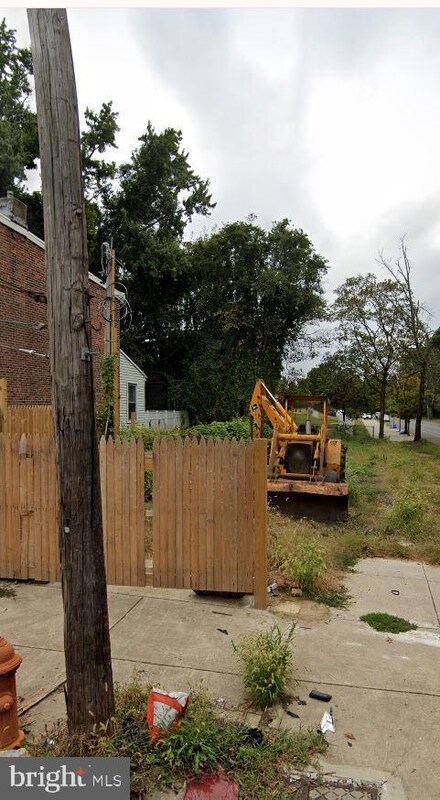 7160 Upland St, Philadelphia, PA 19142