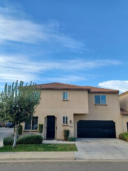 1882 W Roby Ave, Porterville, CA 93257