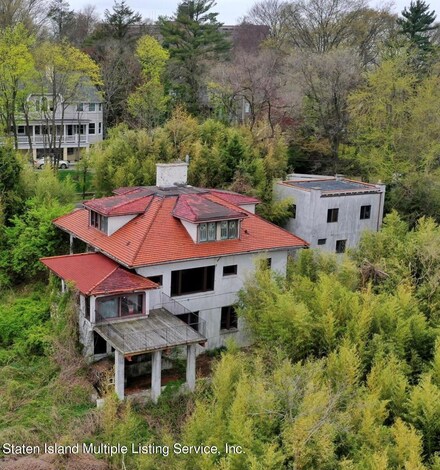 225 Howard Ave, Staten Island, NY 10301