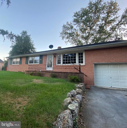 71 Cherry Ln, Shepherdstown, WV 25443