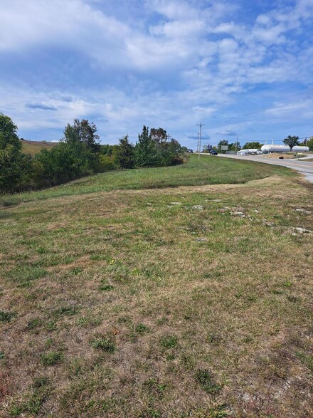 2359 -A Us Highway 27, Falmouth, KY 41040