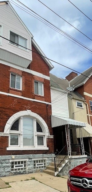 2317 Sidney St, Pittsburgh, PA 15203