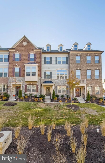 7407 Tennison Ln, Hanover, MD 21076