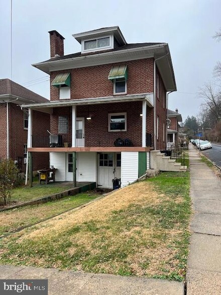 573 Friedensburg Rd, Reading, PA 19606
