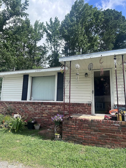 1607 Warnke Rd NW, Cullman, AL 35055