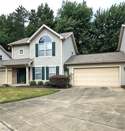 6792 Laurel Trace, Cleveland, OH 44130