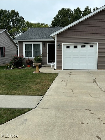 368 Spruce St, Barberton, OH 44203